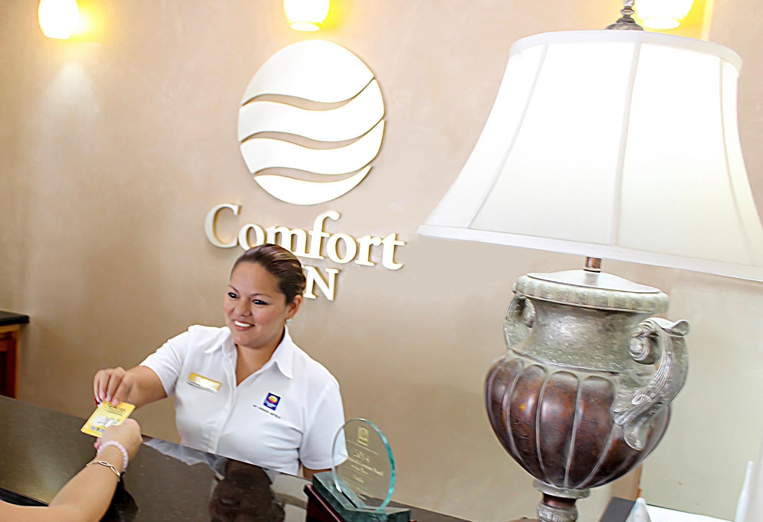 Comfort Inn Tampico Buitenkant foto