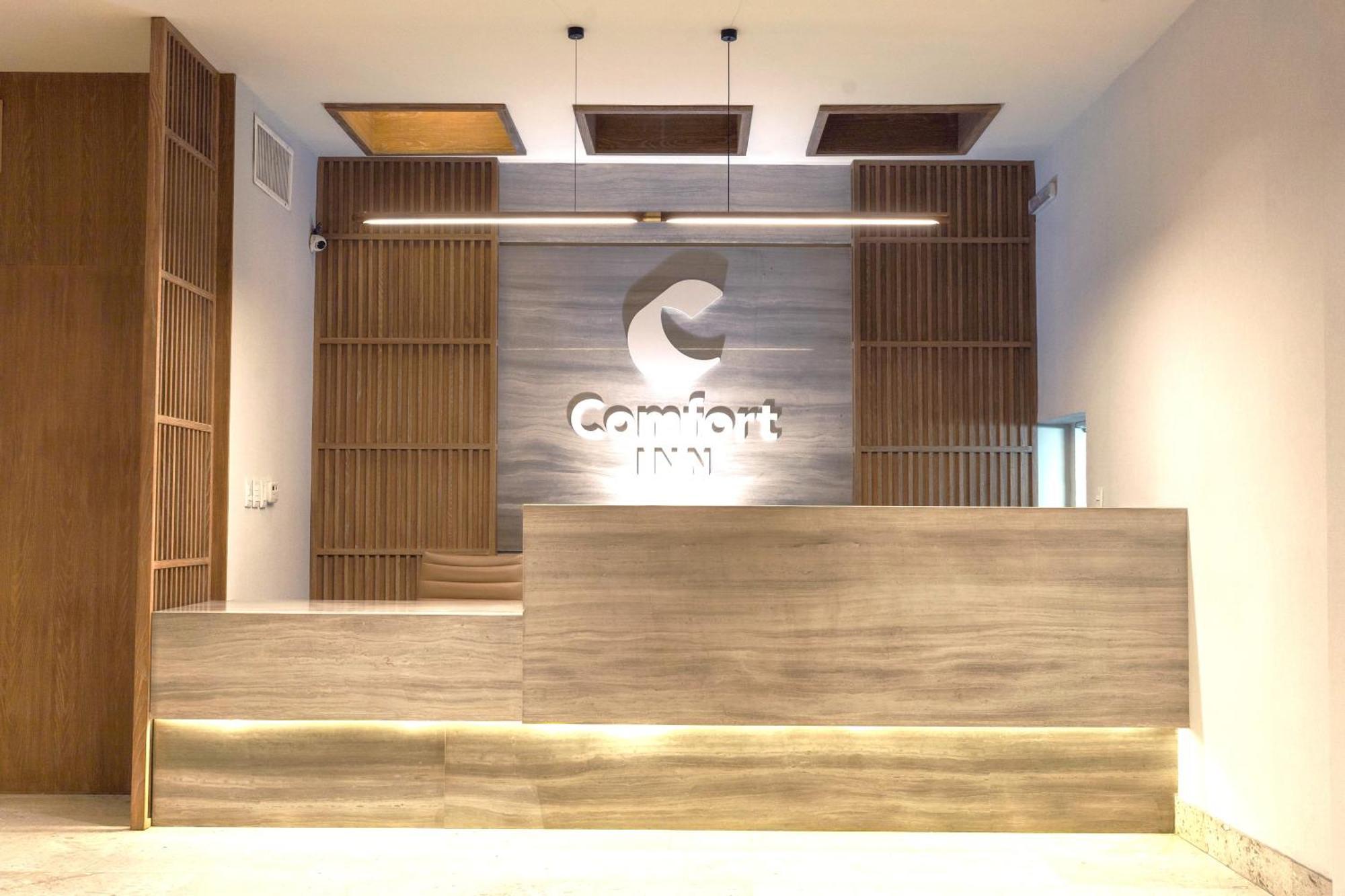 Comfort Inn Tampico Buitenkant foto