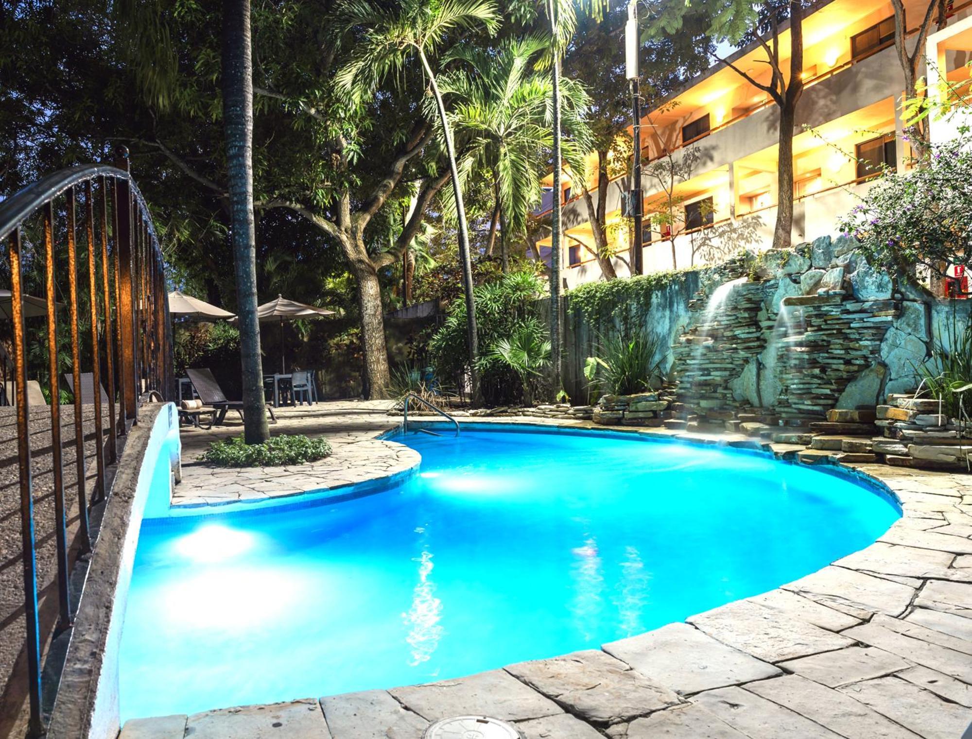 Comfort Inn Tampico Buitenkant foto